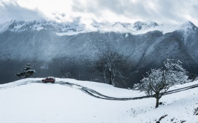 Weather Impacts on Accidents Caused by Ice or Snow in US